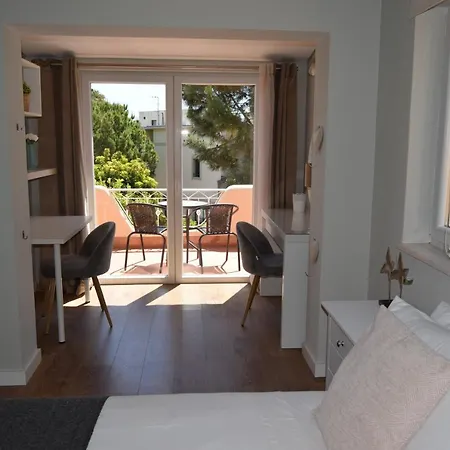 Hotel Family House à Lagos Extérieur photo